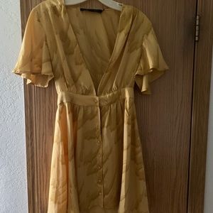 Mini dress (never been worn)